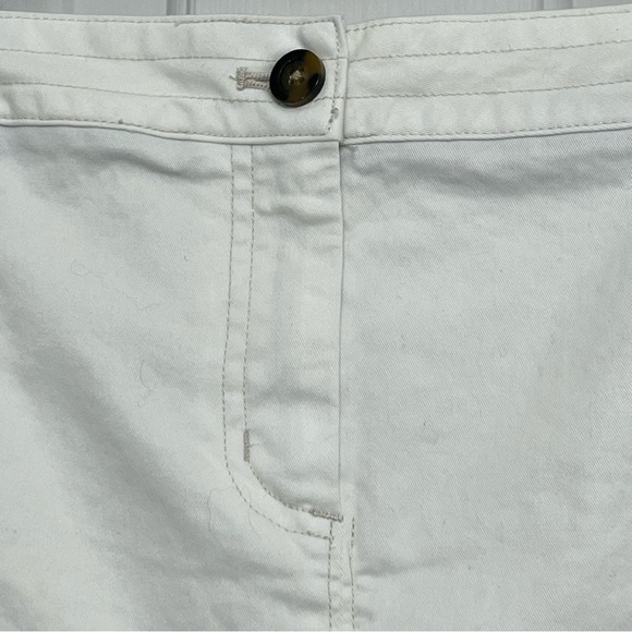 Boden white cotton zip button 2 pocket mini skirt, size 10 US. - Picture 3 of 7